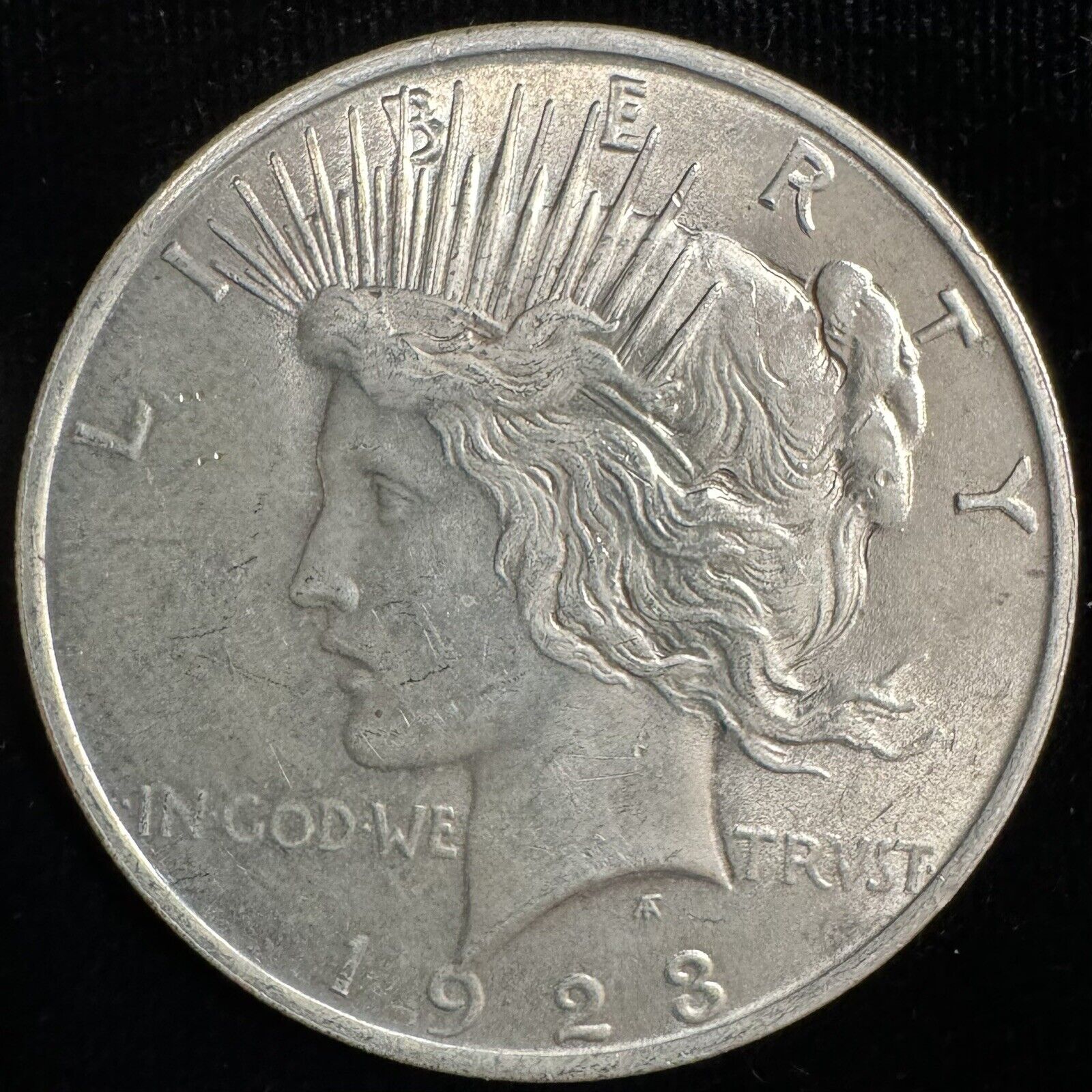 1923 Peace Dollar - Mint State ( 300753 )