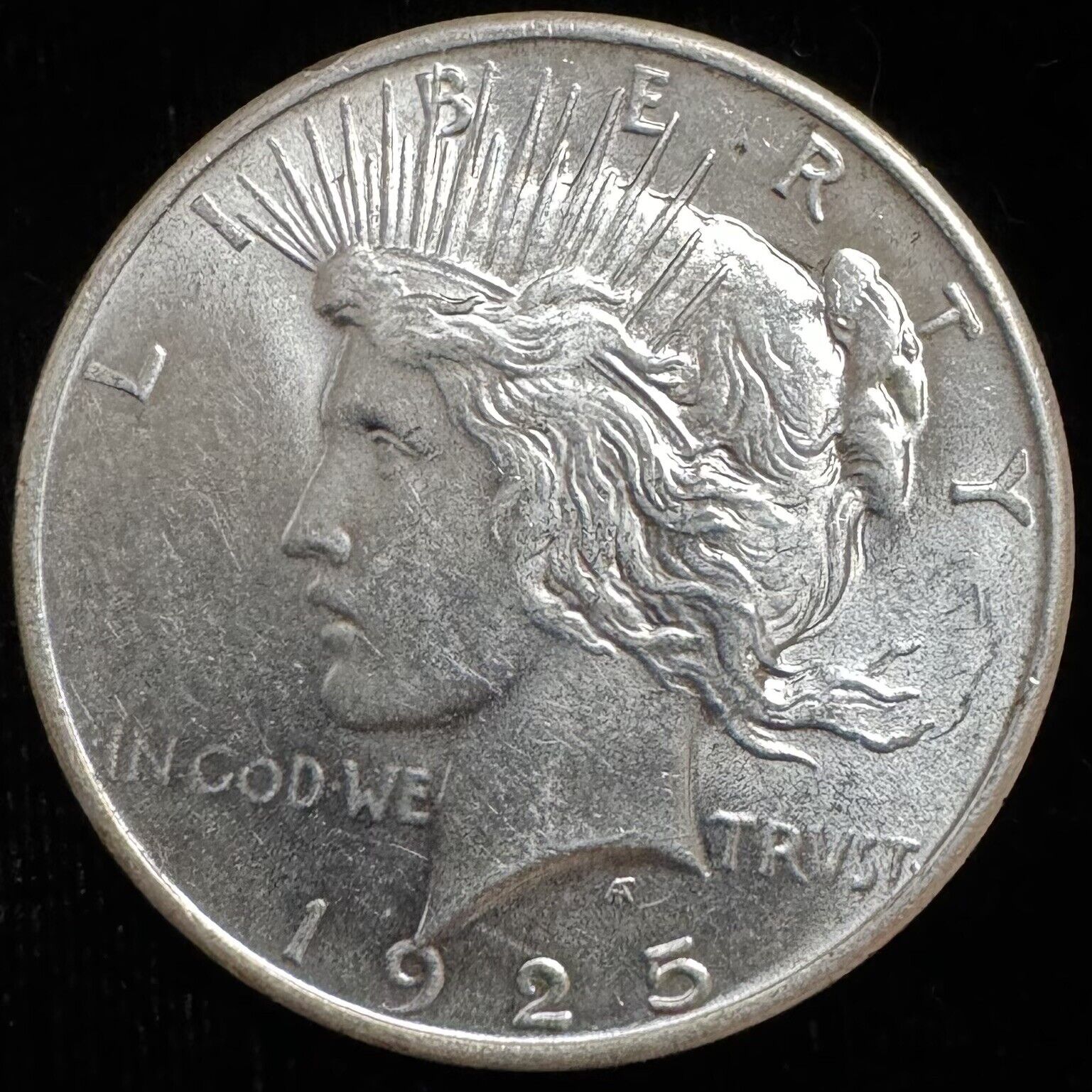 1925 Peace Dollar - Gem Uncirculated ( 300757 )